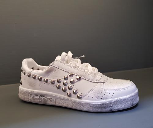 diadora scarpe con borchie